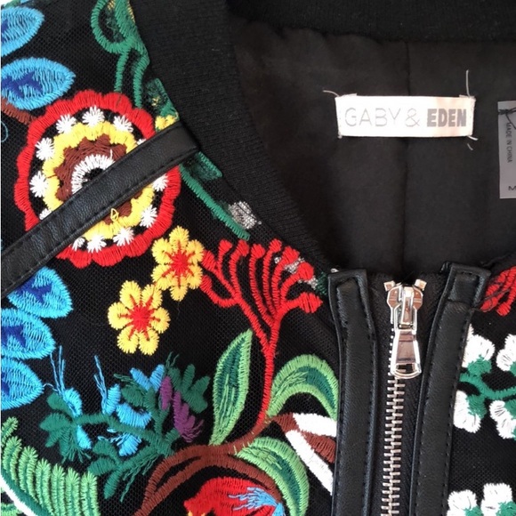 🎉HP🎉Gaby & Eden Foral Embroidered Bomber Jacket - Picture 4 of 7